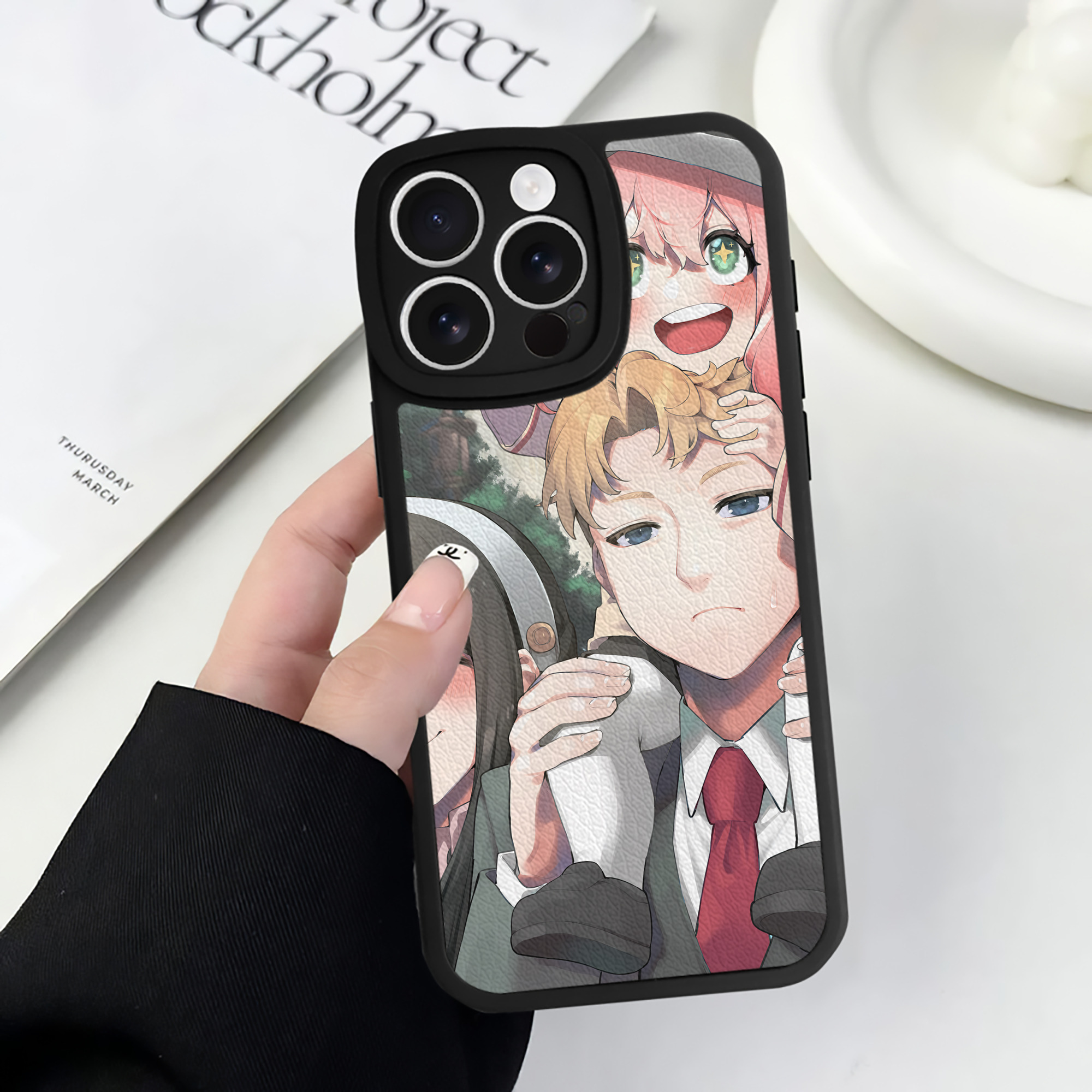 （画像用） SPY×FAMILY间谍家家酒 【iPhone 16シリーズ対応】シリコンスマホケース（レザー調） 材質：シリコン